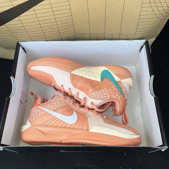 NEW Nike Sabrina 2 GS 'Activate' Apricot Agate FQ7376-801 Kids Size 1.5Y - Picture 6 of 6